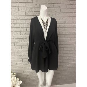 Lumiere Black Plunging V Long Sleeve Romper Size M